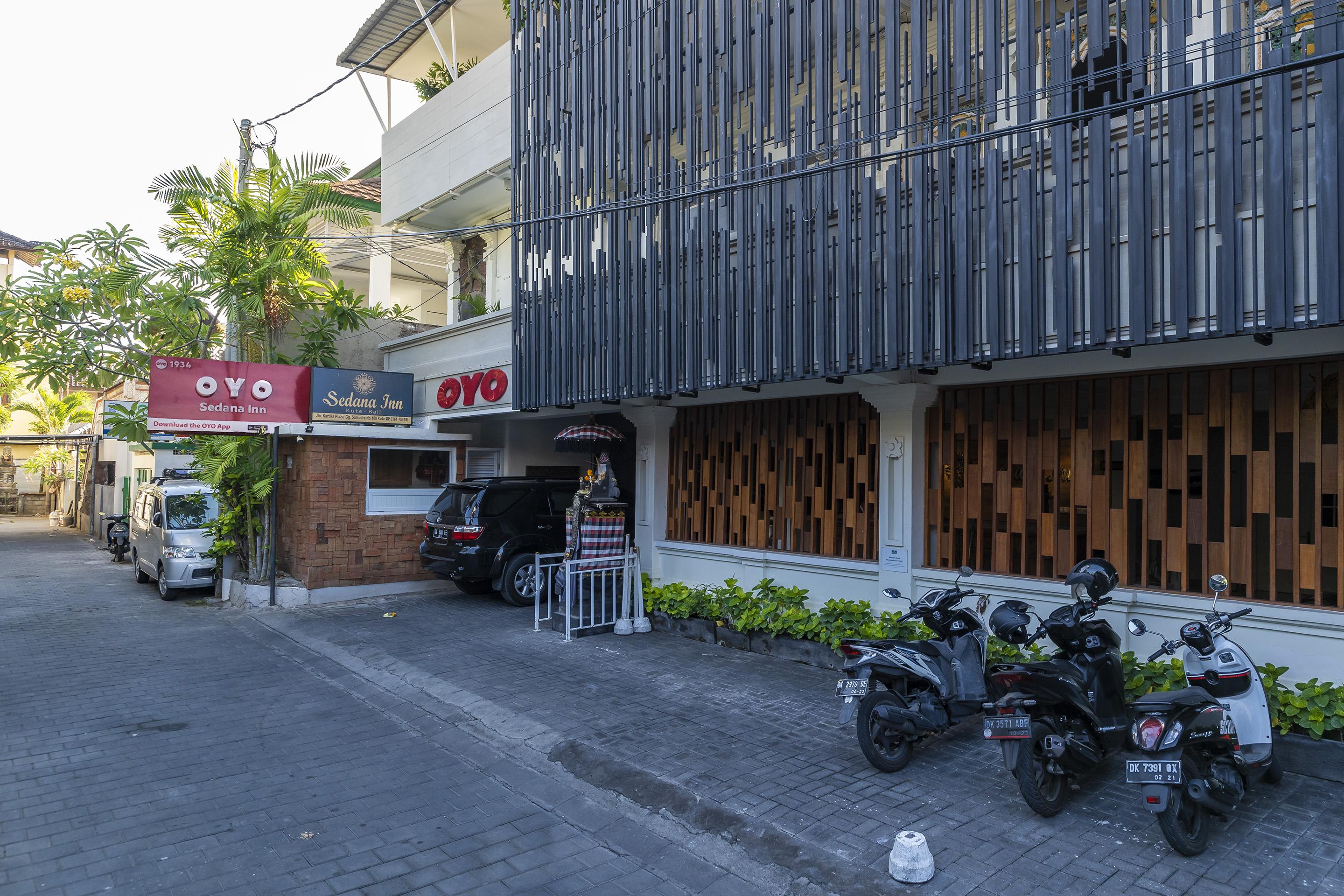 Oyo 1934 Sedana Inn Kuta Lombok Buitenkant foto